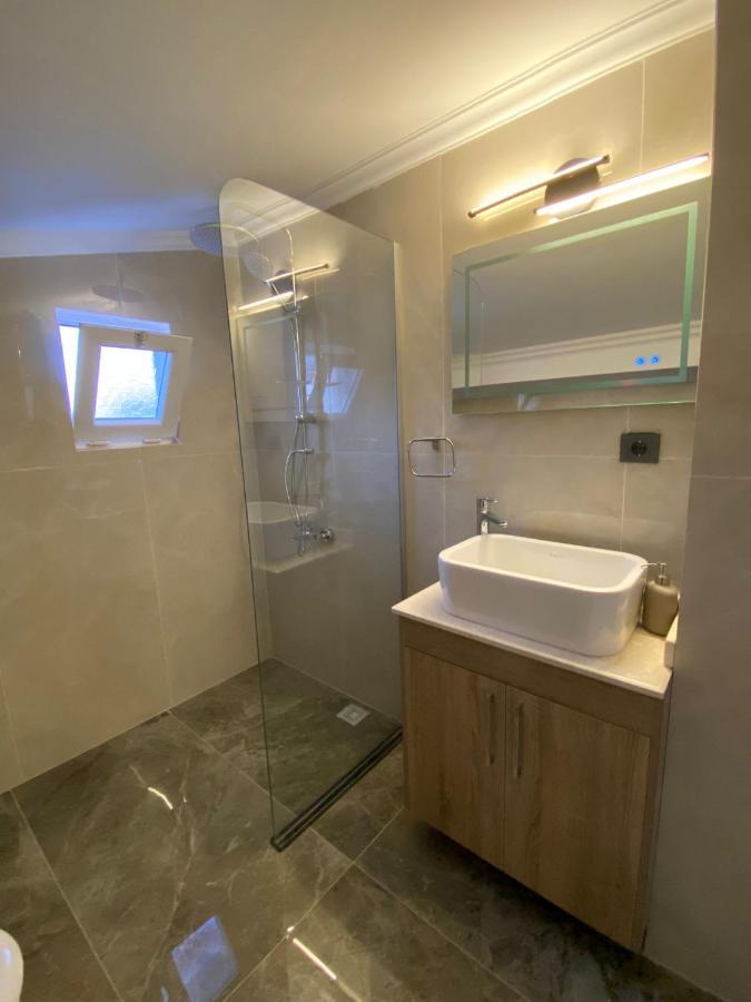 Ferienwohnung Shared Pool Flat Located 3 Min To Beach In Kalkan Exterior foto